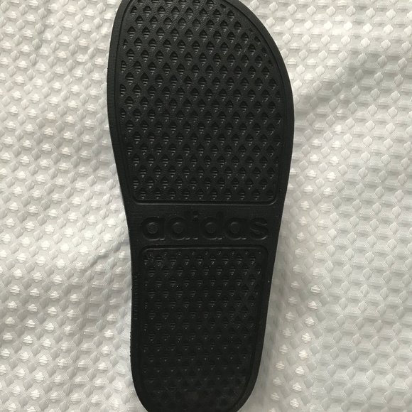 Adilette Boost Slides - Picture 3 of 5